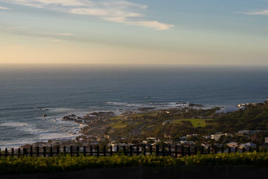 To Let 3 Bedroom Property for Rent in Camps Bay Western Cape